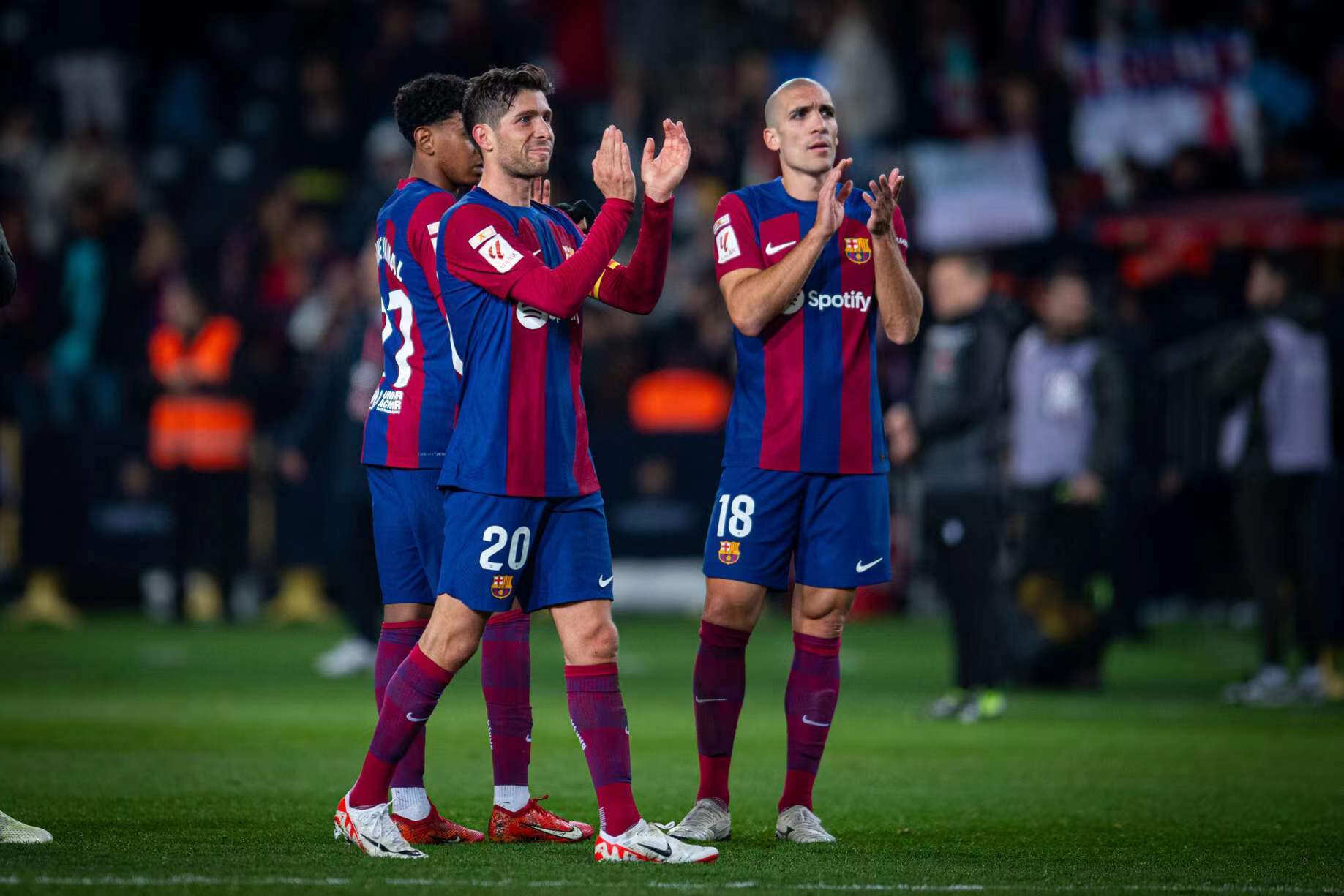 关于关键时刻葡超传出新动向，巴黎圣日耳曼战术微调，管理层表态：引发热议，细节决定成败的信息